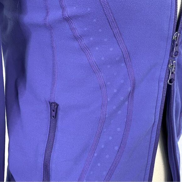 LULULEMON IN STRIDE JACKET - BRUISED BERRY/FADED DOT - Picture 11 of 16